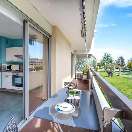 Les Cyclades By Interhome