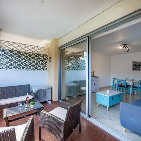 Les Cyclades By Interhome Appartamento Antibes